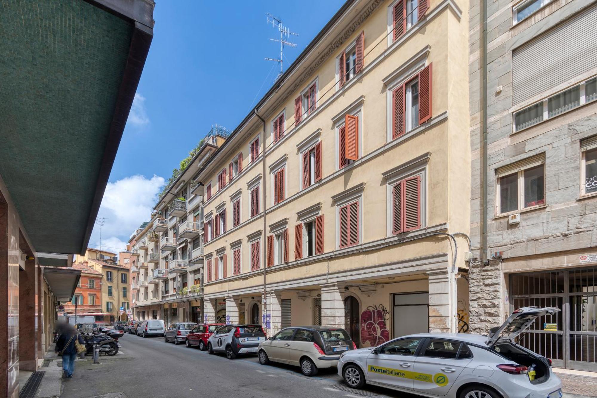 Cozy Apartment In The Heart Of Bologna Exterior photo