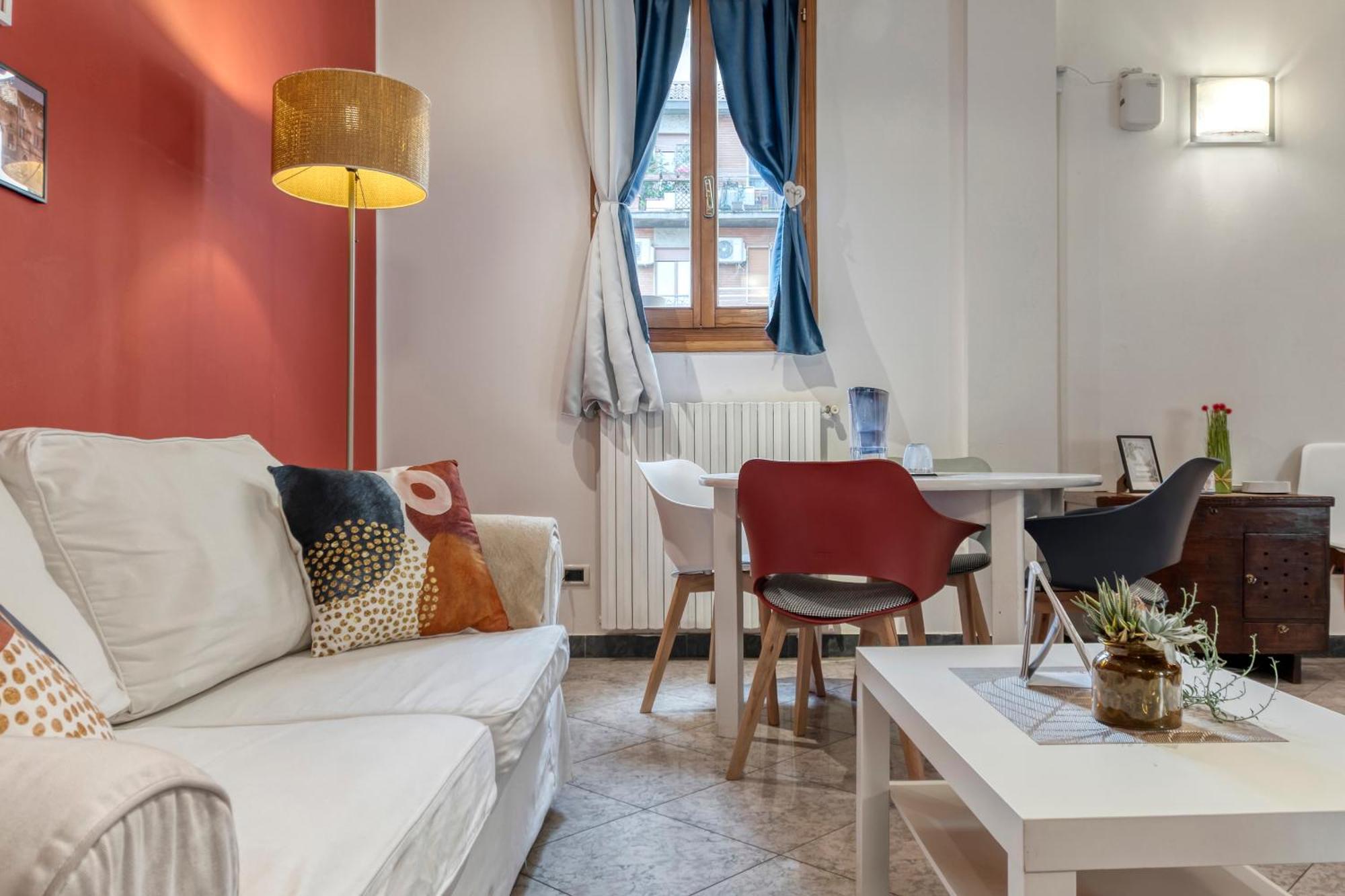 Cozy Apartment In The Heart Of Bologna Exterior photo