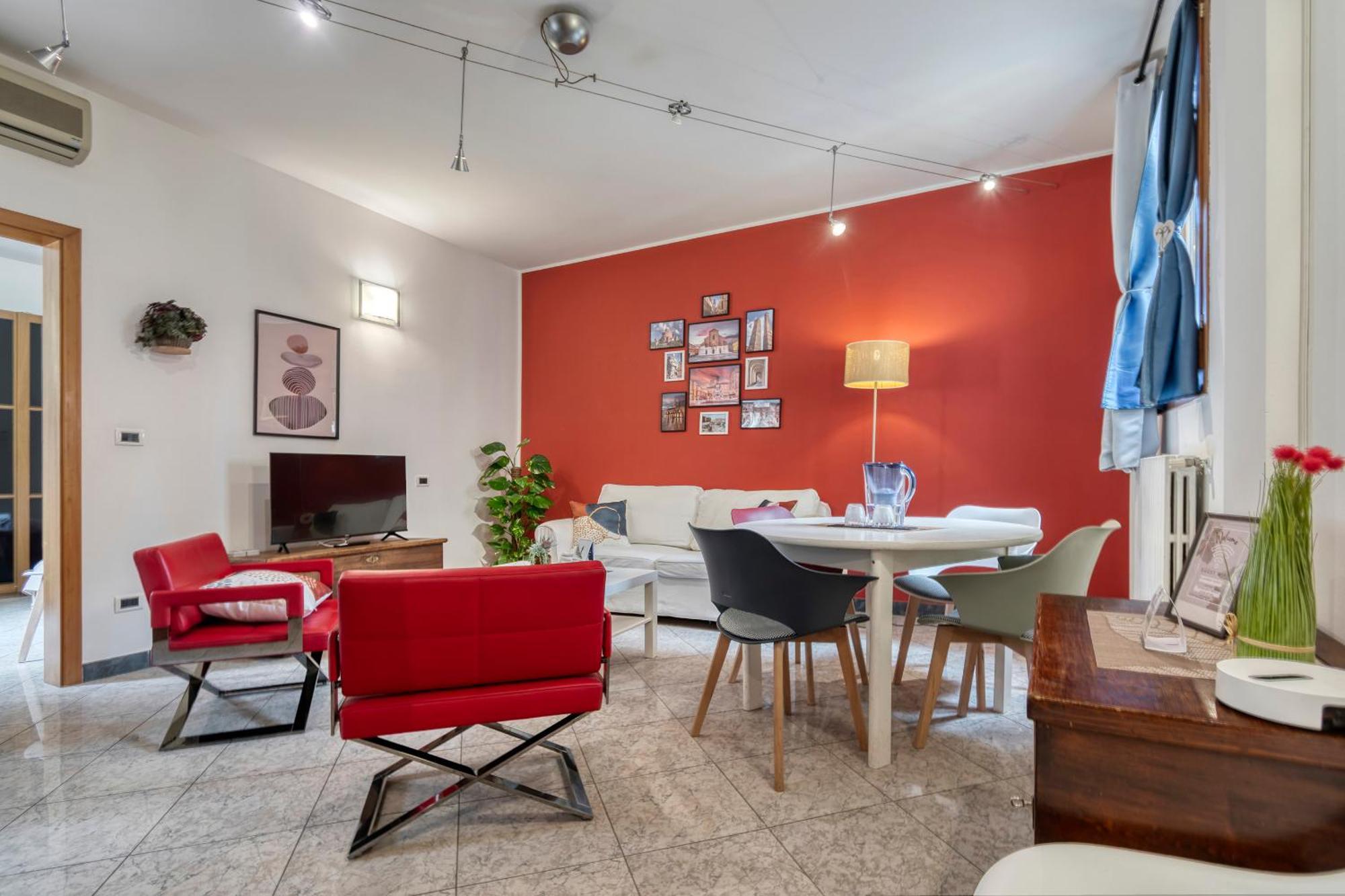Cozy Apartment In The Heart Of Bologna Exterior photo